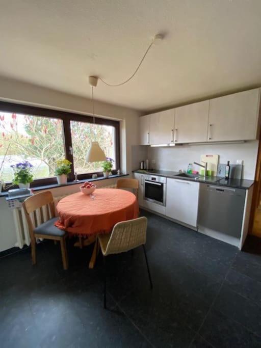 Geraeumiges 120M² Haus Mit Garten + Stellplatz Stralsund Eksteriør bilde